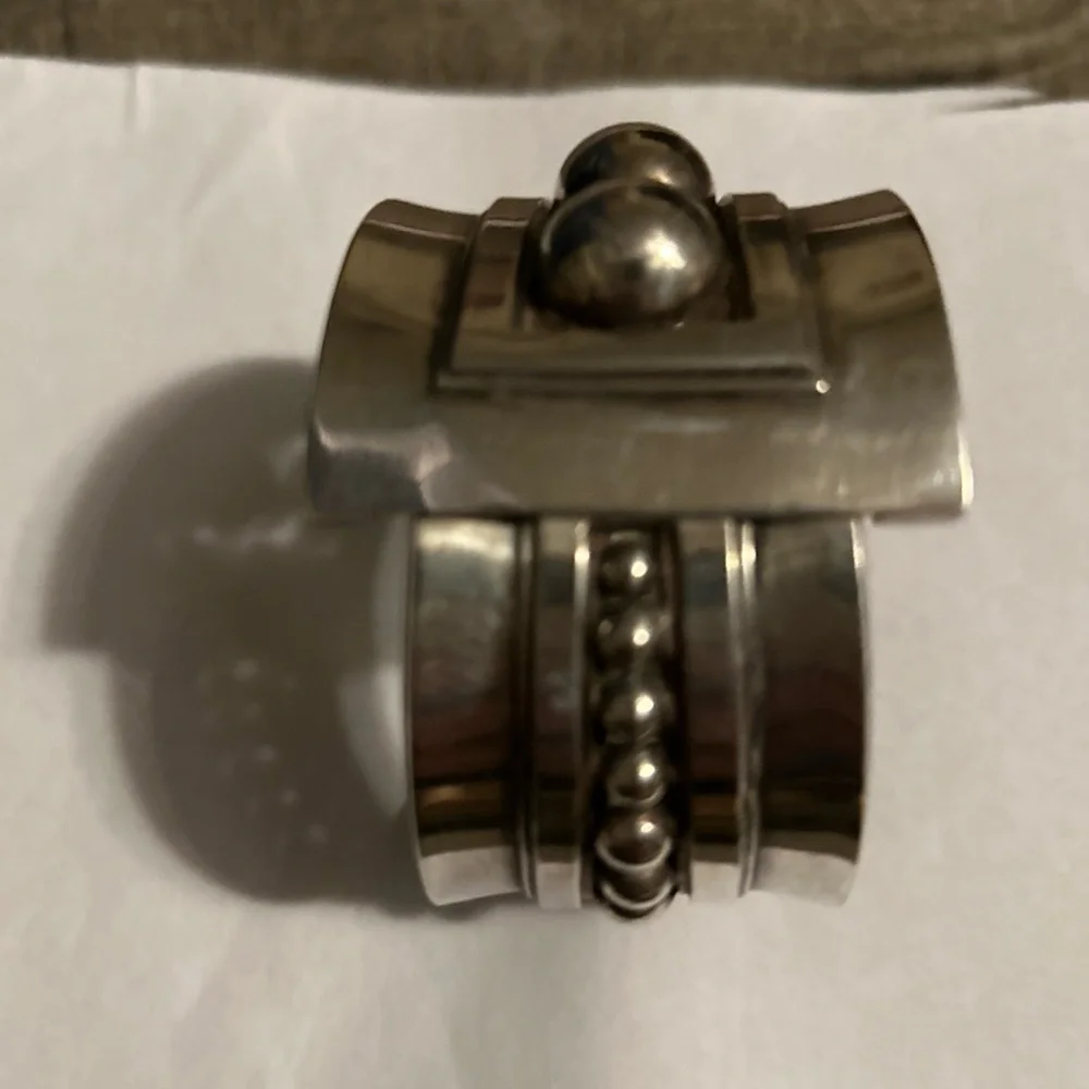 Sterling Whorl Clamper ( cuff) In the manner of Margo de Taxo - Picture 3 of 9